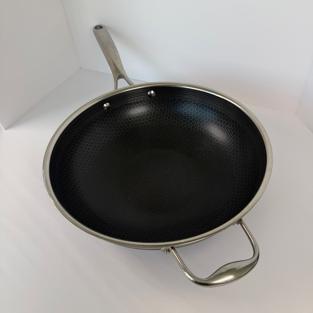 HexClad Hybrid Stainless Steel 12 Inch Wok Nonstick Stir Fry Pan With Handle